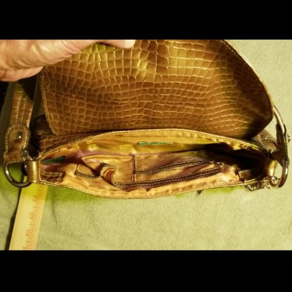 Kathy Van Zeeland Gold Shoulder Bag with KVZ Keychain Charm Heart Key Ring - Picture 11 of 16